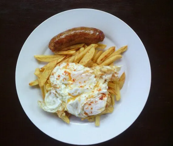 chorizo fried egg and pommes|pablo perezさん