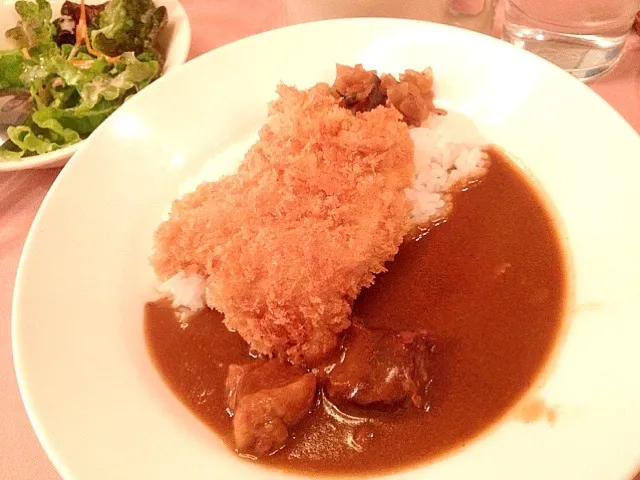 Snapdishの料理写真:ビーフカレー★チキンカツのせ☆ロシュ|leimomiさん