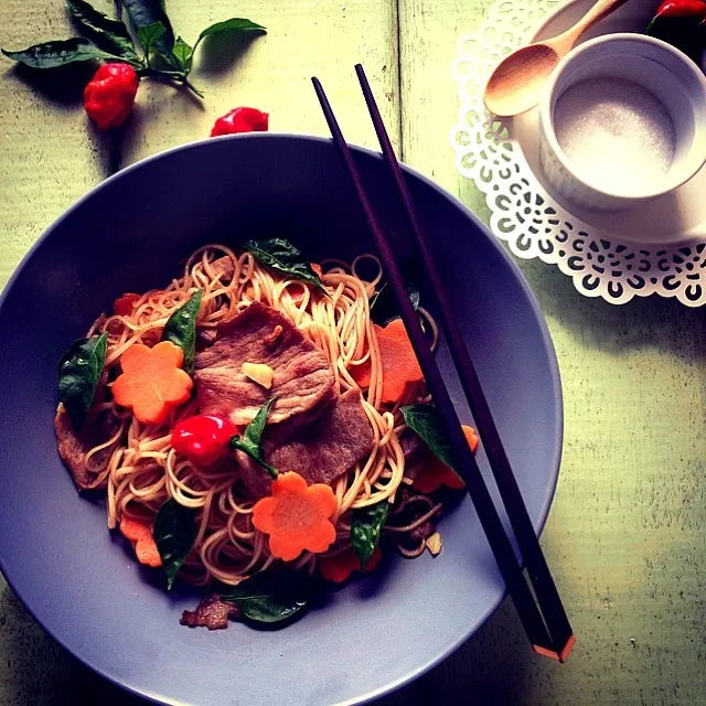 Chinese fried noodle with pork|Koraphatさん