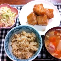 Snapdishの料理写真:なめたけご飯と大根の角煮とキャベツサラダと野菜たっぷり中華スープ|123どんどんさん