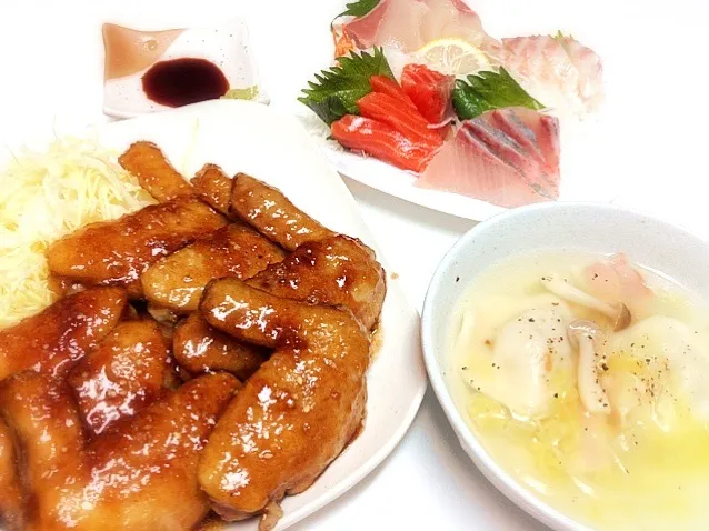 今夜の晩御飯～手羽先の甘辛炒め❁水餃子スープ❁お刺身～|むーみんさん