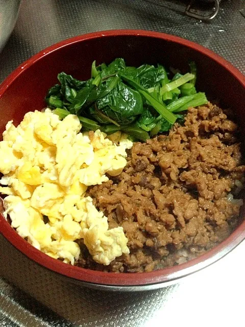 大豆ミートで三色そぼろ丼|園田優子さん