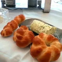 Rolls and lemon parsley butter|Rachel Viggianoさん