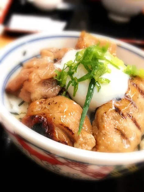 半玉焼鳥つくね丼(/∀＼*)食べたかったー！|美朱さん