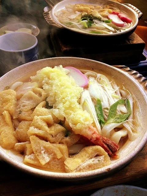 海老入り鍋焼きうどん。|新月さん