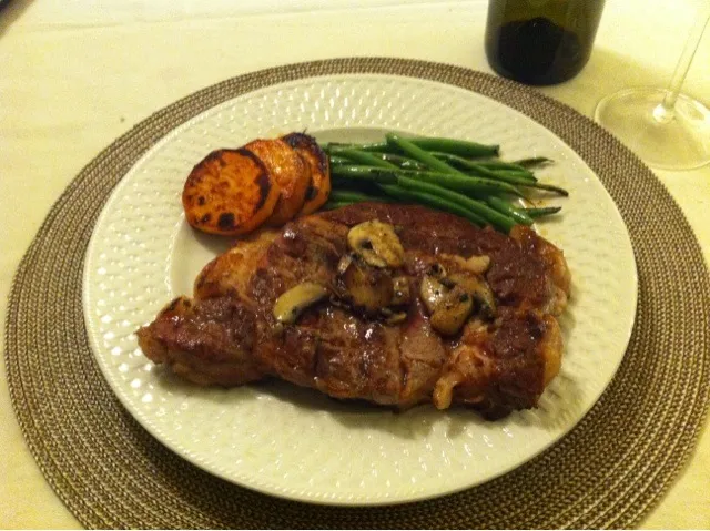 Rib Eye Steak w Yam & Green Beans|Toshi Gotoさん