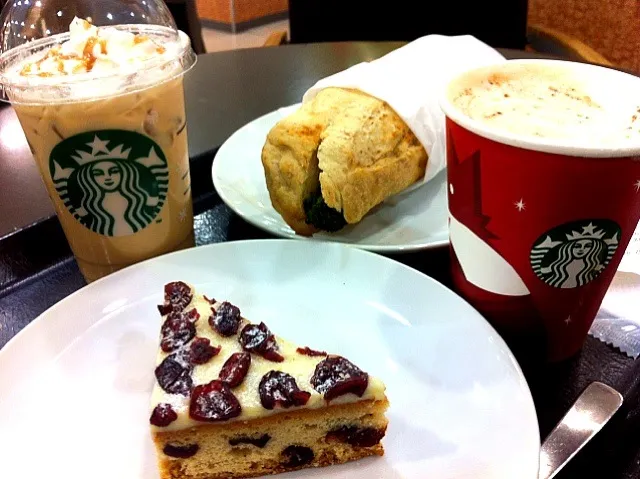 Snapdishの料理写真:Starbucks !!!!|lucia inoueさん