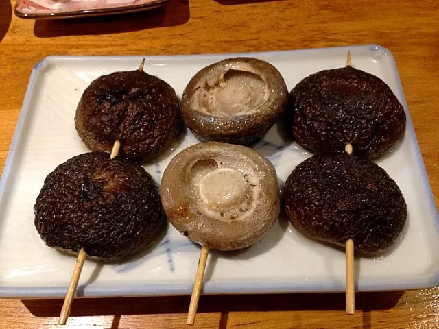 Japanese shiitake (mashroom family) lol|lavie ryouyaさん