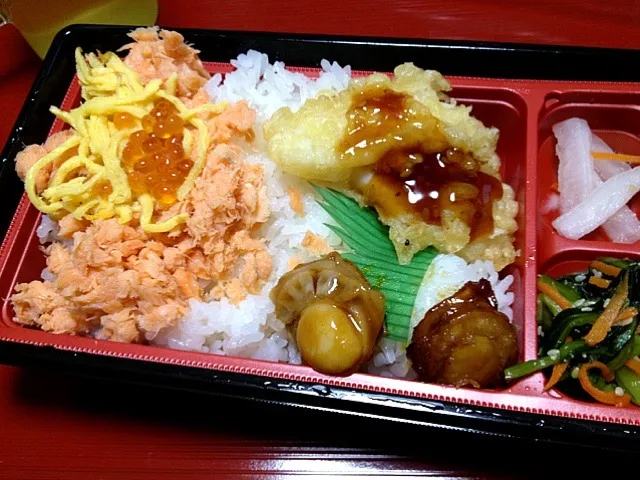 鮭いくら弁当 580円|Kojiさん