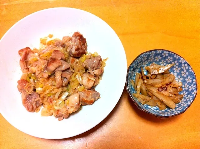 鳥のネギ塩ニンニク焼きと塩キンピラ。|つるさん