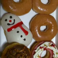 Snapdishの料理写真:ｸﾘｽﾋﾟｰｸﾘｰﾑﾄﾞｰﾅﾂ☆|そらりくさん