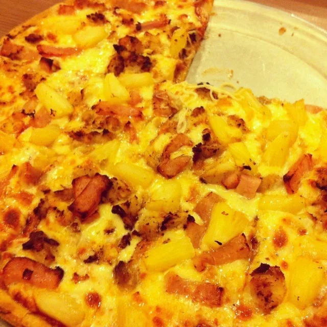 Crispy thin Hawaiian Pizza|laumeikuanさん