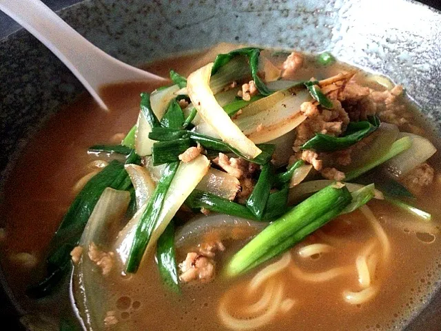 豚骨醤油ラーメン|なっぱさん