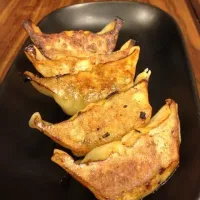 Snapdishの料理写真:Gyoza|Thanjiraさん