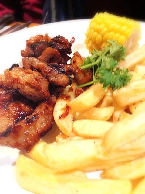 Boneless ribeye with sweet corn and frenchfries|PhUnGさん