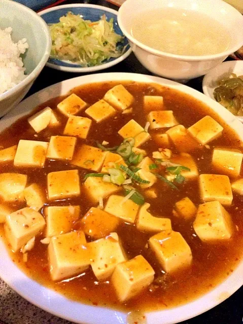 Snapdishの料理写真:麻婆豆腐定食 #昼ごはん #昼飯|Takashi H.さん