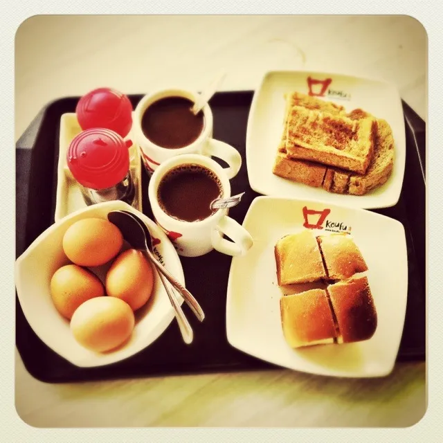 0830hr my Singapore style breakfast...|stevenさん