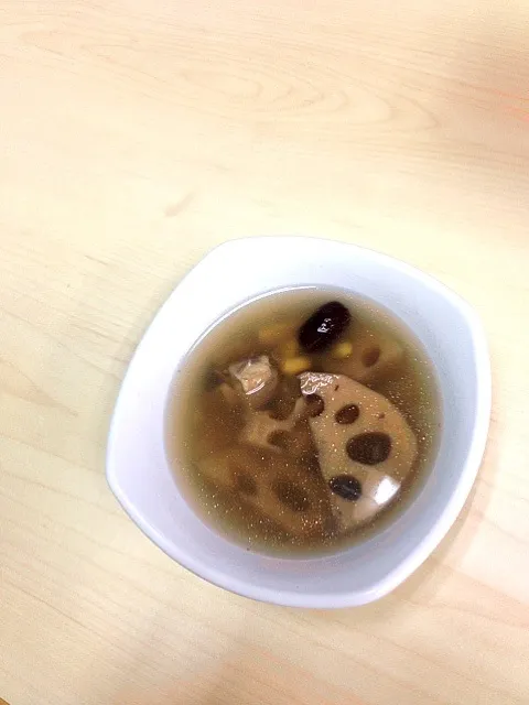 Snapdishの料理写真:Lotus soup :>|takahisa enさん