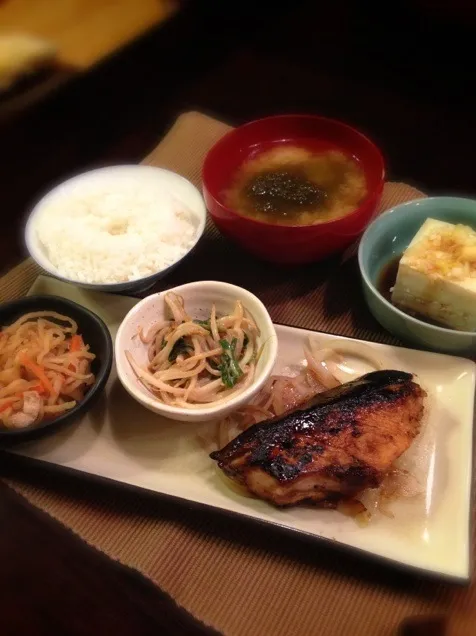 洋風ブリの照り焼き定食|Masako Adachiさん