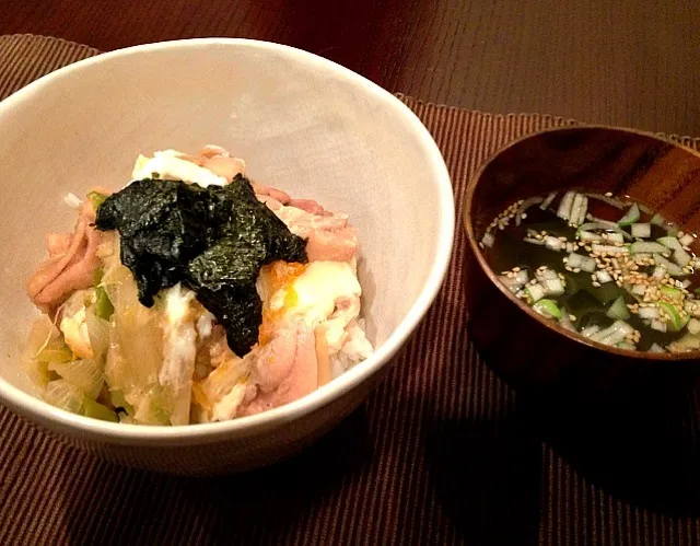 親子丼、ワカメのスープ|サチさん