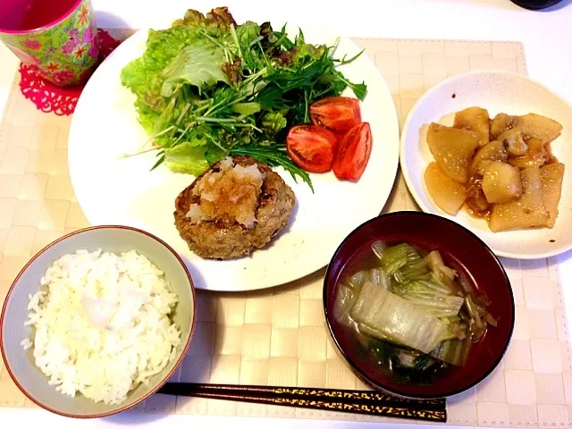 おろしポン酢のせハンバーグ、大根と里芋のひき肉あんかけ、白菜とチンゲン菜、えび舞茸の生姜入りスープ、サラダ|ky1220さん