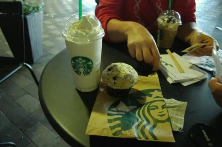 Second time @ Helsinki Airport Starbucks|Anni O.さん