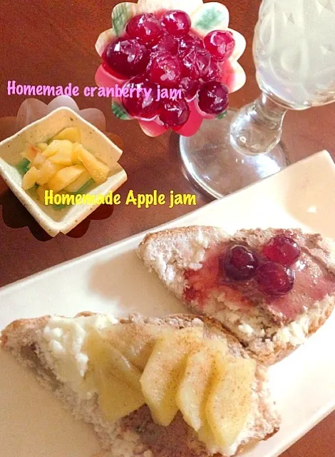 liver pate with mashed potatoes spread on Opp walnut☆クルミオップに重ね塗り🍞初収穫のクランベリー🍒|🌈Ami🍻さん