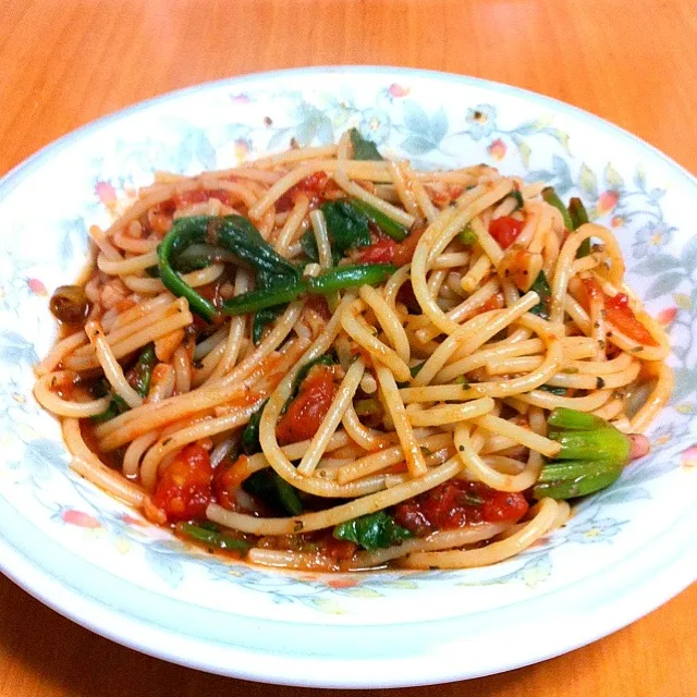 Tomato spinach spaghetti|saraswatiさん