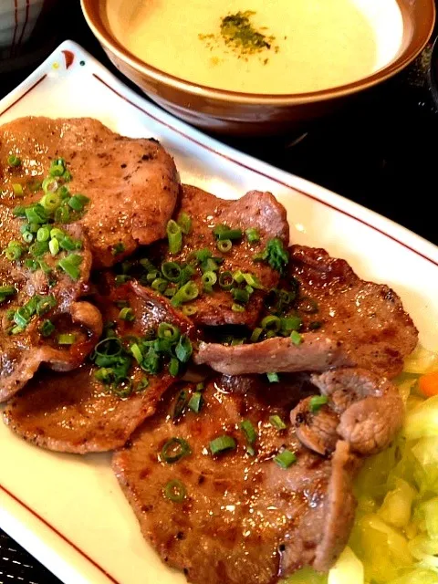 牛タン塩焼き|ランチ食べ歩きさん