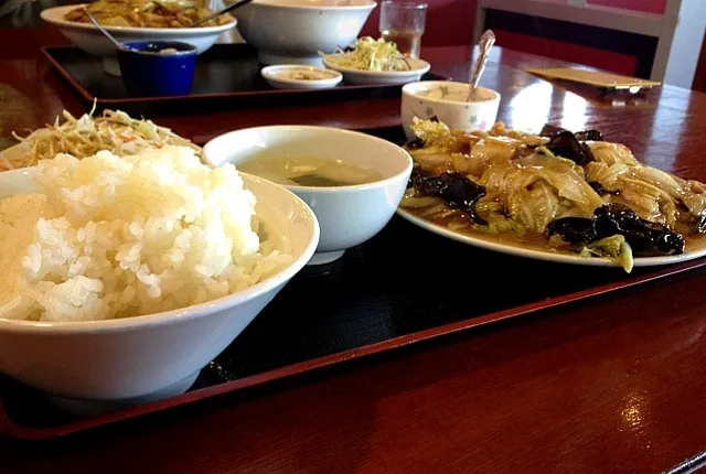 豚肉と木耳と白菜炒め定食|izumizakiさん