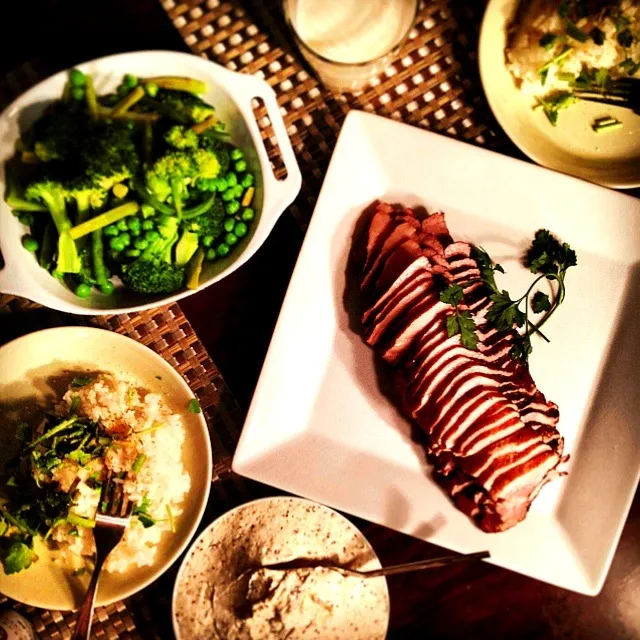 pork cooked in black tea with broccoli & pea, honey mustard cheese dip  豚ヒレの紅茶煮、温製サラダ、ハニーマスタードチーズディップ|Yuka Nakataさん