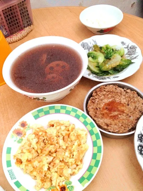 Sup,egg,steam pork n vege...cook for my dear|LoVe PrInCeSsさん