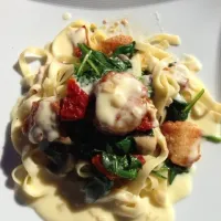 Pan Seared Scallops with Spinach and Linguine|Desireeさん