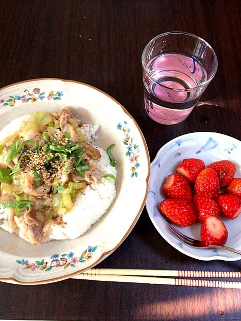 塩豚丼といちご|まなかさん