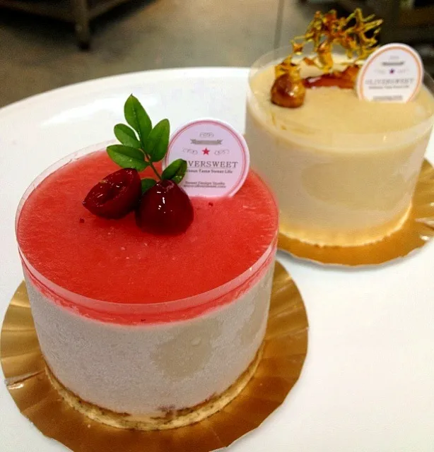 Snapdishの料理写真:Grapefruit Earl Grey and Salted Caramel Ice Cream Cakes|Tristan Choiさん