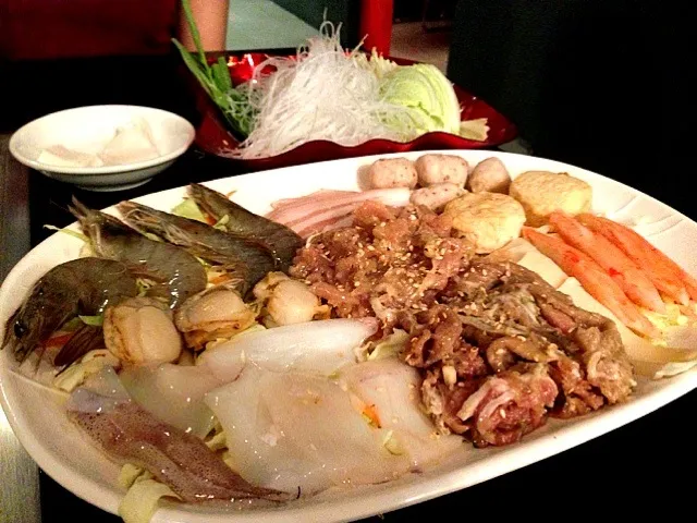 Thai Mookata Steamboat|Kelvin Chenさん