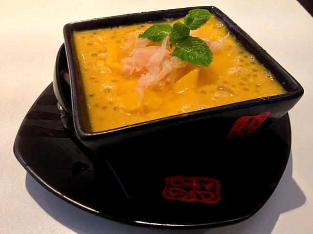 Mango sago pomelo fettuccini|Nicholas Tayさん