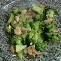 Broccoli with chicken|Yuling Zさん