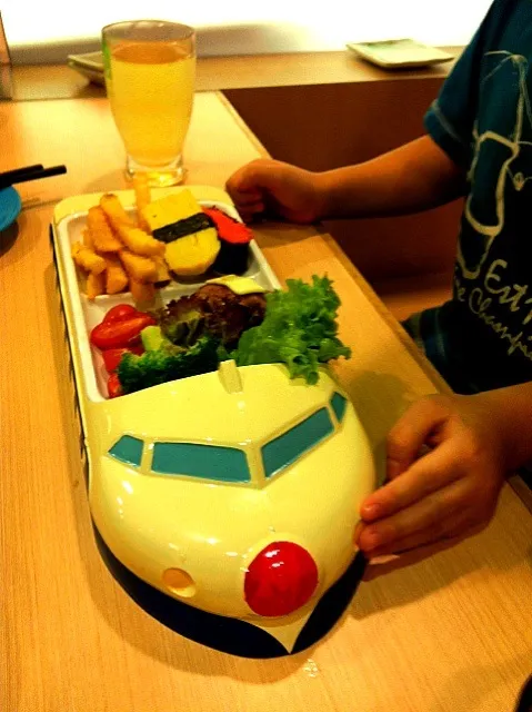 Kids train sushi meal set|laumeikuanさん