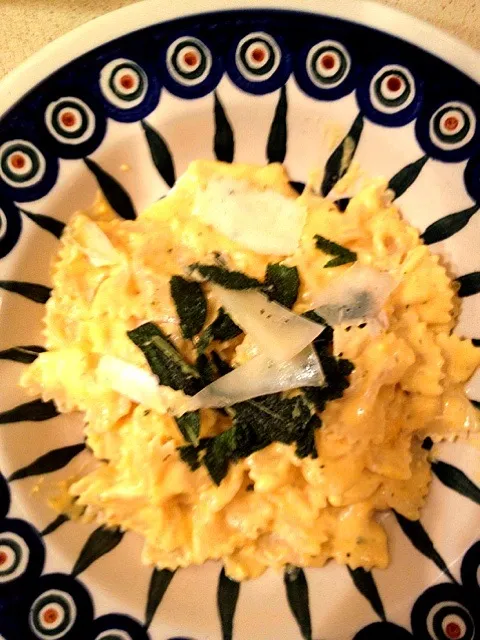 Snapdishの料理写真:butternut squash farfelle|Matthew Cashenさん