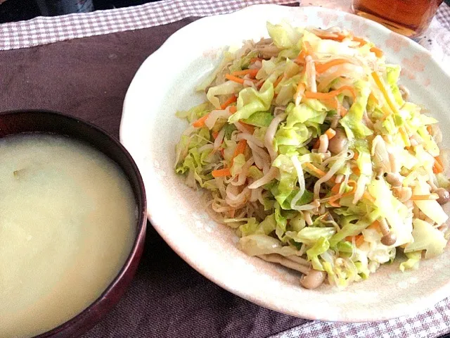 野菜たっぷり焼きビーフン。|。さん