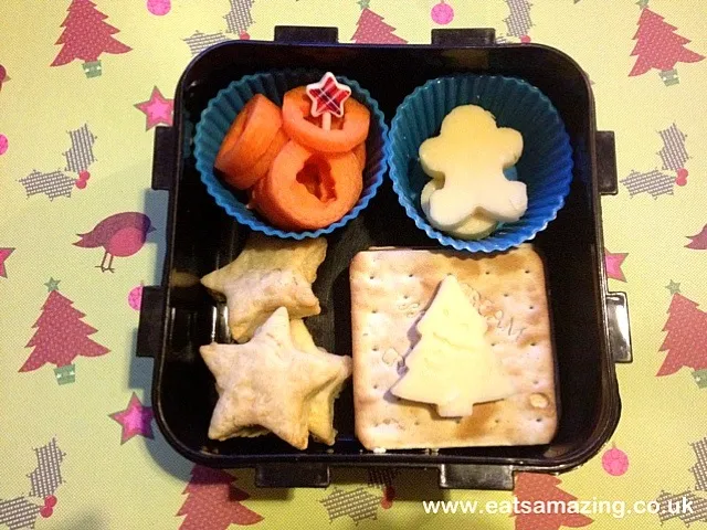 Cheese & Crackers Christmassy Bento|Grace Hallさん