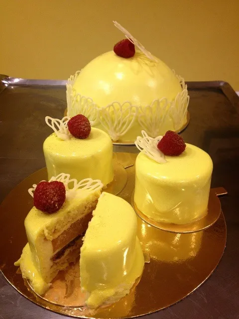 Châpeau d' été/ Summer Hat; Passion fruit mousse cake|Prae~*さん