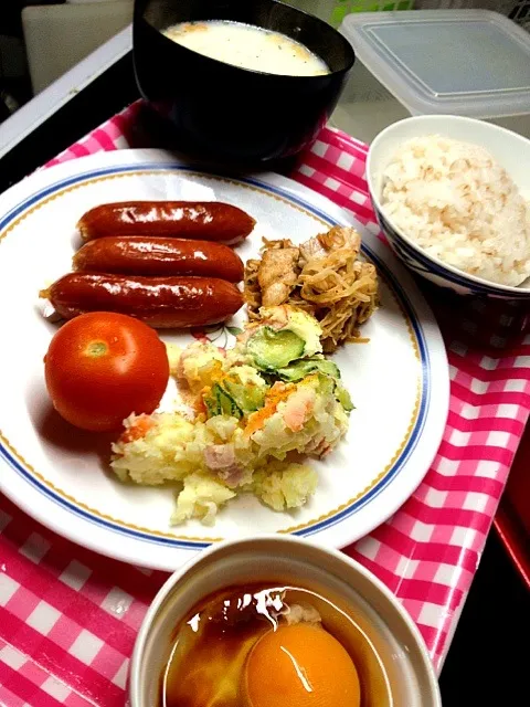 嬉しいほど、たっぷり朝ごはん定食|ハルさん