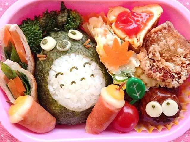 Lunch box☆My Neighbor Totoro&soot sprite 2☆ﾄﾄﾛ&まっくろくろすけ|🌈Ami🍻さん