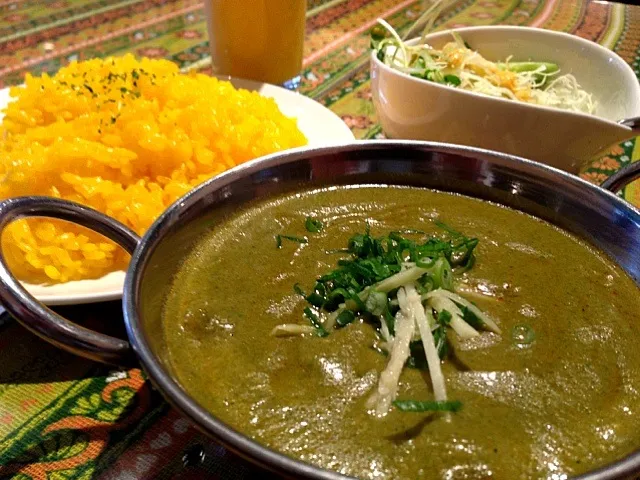 ほうれん草と豚肉のカレーセット 小田原のダルマサラで連日カレーランチ！(^ ^)|shikaさん