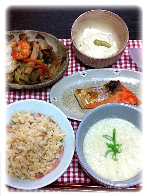 お母さんの朝ごはん🍚|ちっきーさん