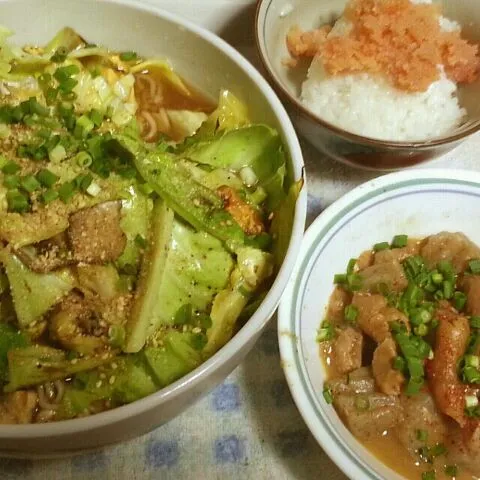 Snapdishの料理写真:ラーメン、明太子ご飯、ホルモン煮|なつさん