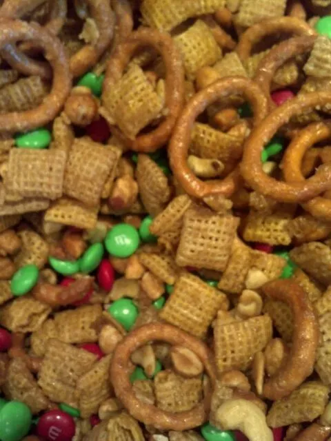 Caramel Crispy Chex Mix|Jennifer Plattさん