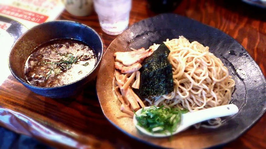 『龍の家』モツつけ麺|アキオパパさん